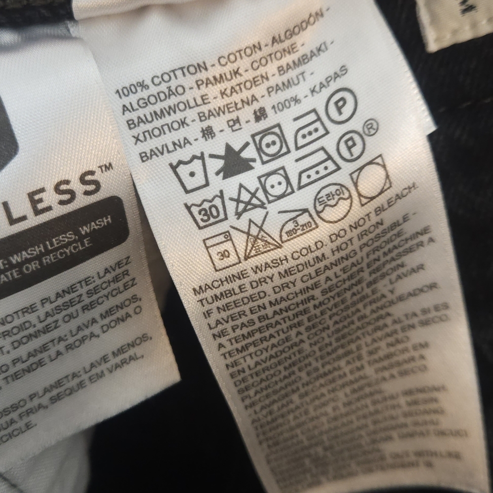 Levis Black 5 Button Fly Distressed Jean Shorts - Picture 7 of 9